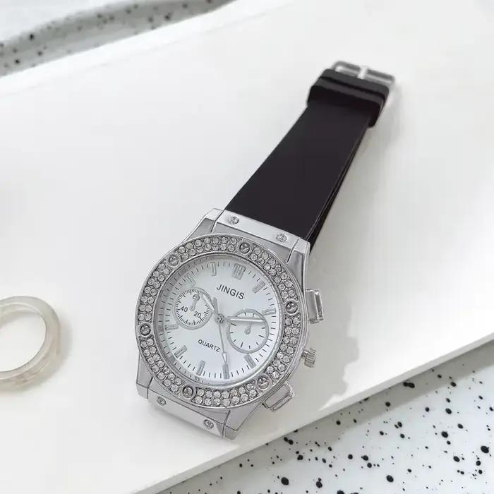 Montres à quartz en caoutchouc pour femmes, montres-bracelets décontractées en diamant, horloge de s