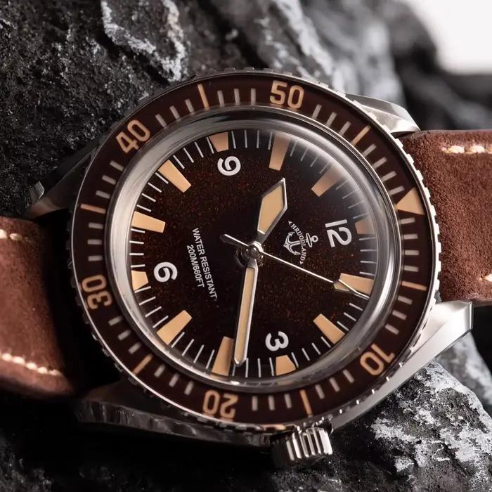 Hruodland 2024 Nouvelle Montre Sportive Rétro pour Hommes, Automatique, Mécanique, Acier Inoxydable,