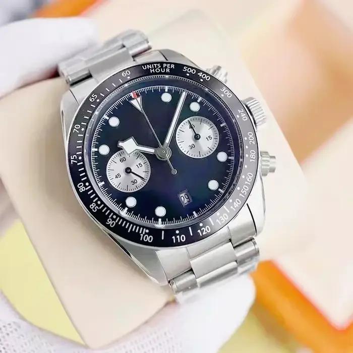 Montres mécaniques automatiques élégantes pour hommes de haute qualité 42 mm Construction en acier i