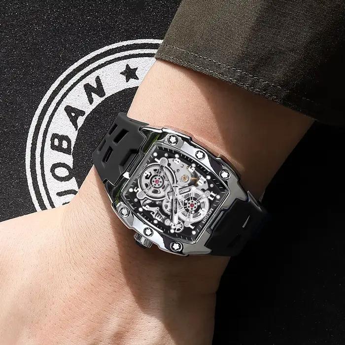 Montre mécanique sportive automatique lumineuse résistante à l'eau pour hommes occasions spéciales entraînement activités aquatiques