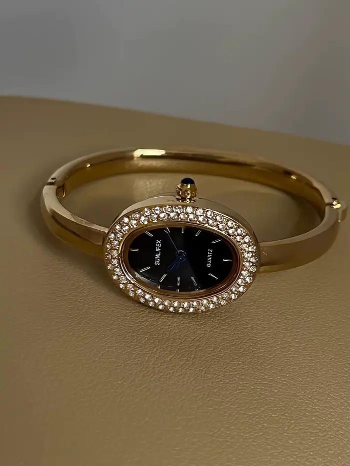 Montre-bracelet ovale en or pour baignoire