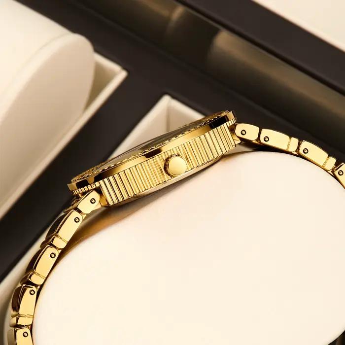 Marques de montres pour femmes : montres-bracelets de luxe serties de diamants