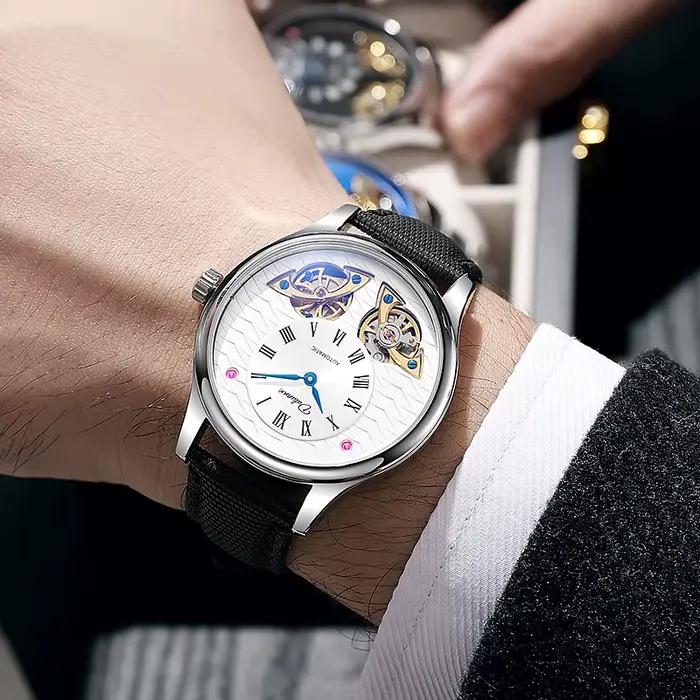 Nouvelles montres pour hommes Tourbillon montre mécanique creuse