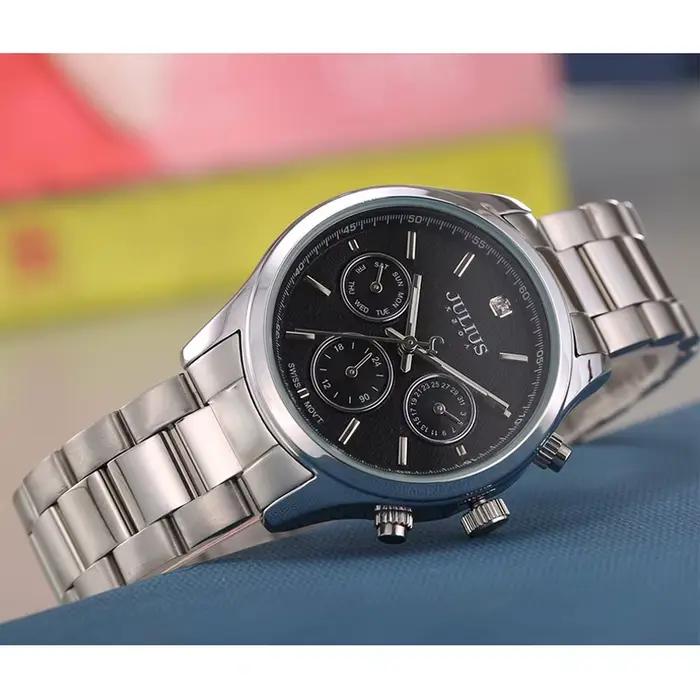 Montre multifonction quartz pour femmes élégante résistante à l'eau avec affichage date et jour pour occasions sportives et professionnelles