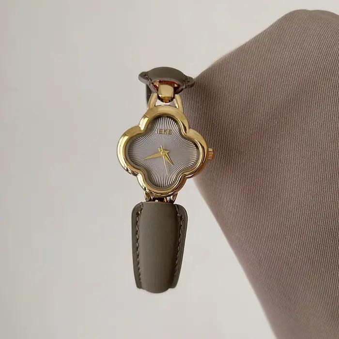 Montre à quartz pour femmes et filles