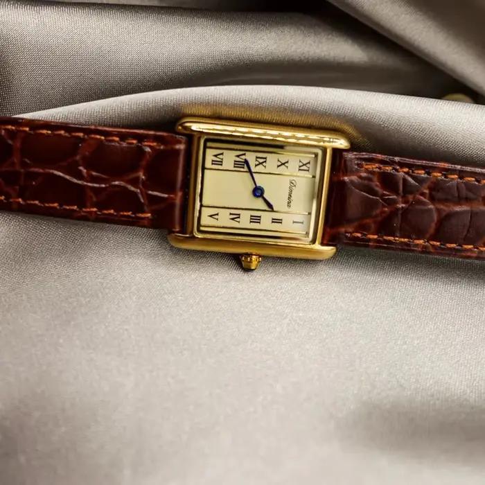 Femmes montre à Quartz de luxe Orologio boîtier en or Reloj chiffres romains