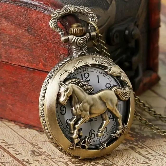 Montre de poche cheval mignonne