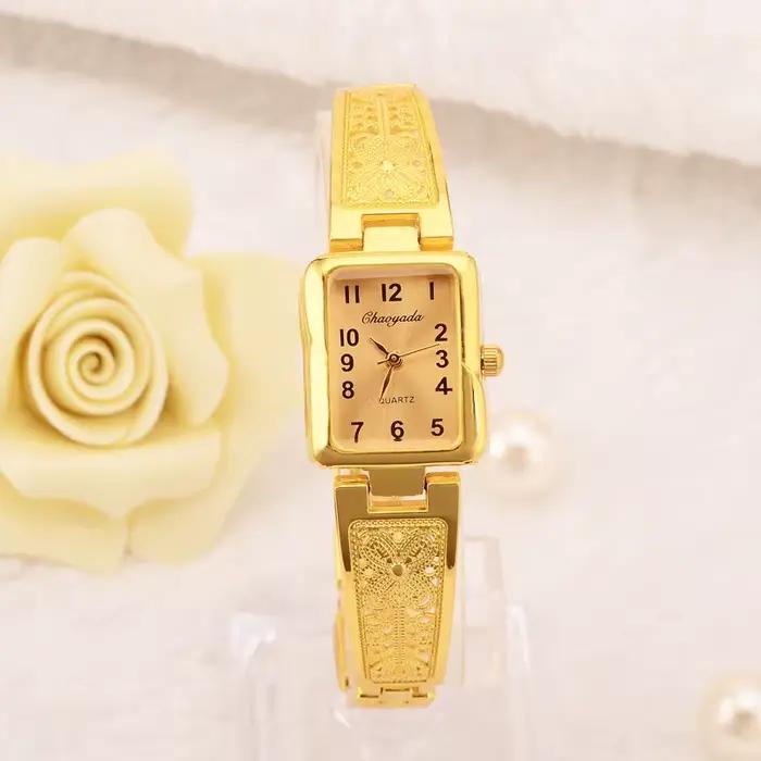Or/argent femmes Vintage montres de luxe élégant Quartz mode Rectangle cadran montre sculpté motif Bracelet décontracté