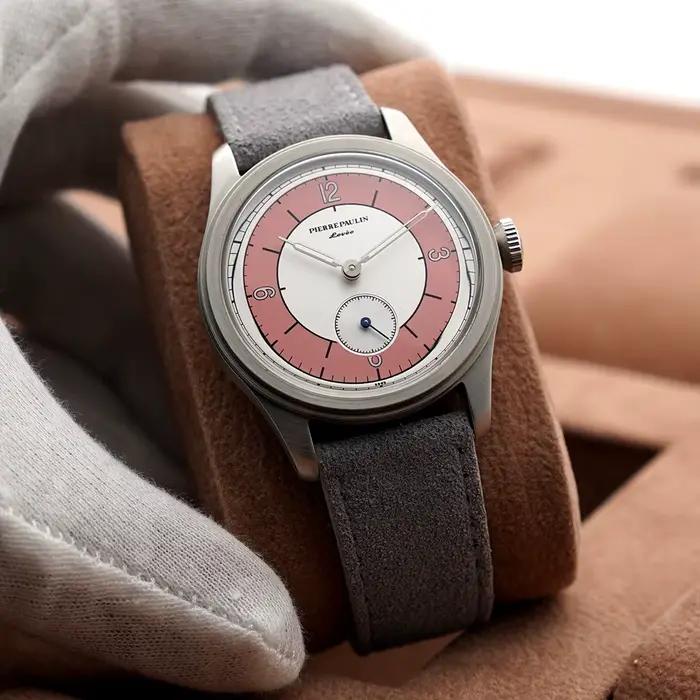 Pierre Paulin-Montre Mécanique à Cadran Vintage Sector