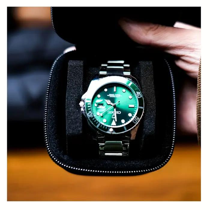 Boîte de rangement de montre noire en matériau mixte avec doublure en velours pour protection des bijoux et des montres occasions spéciales voyage soirée événements