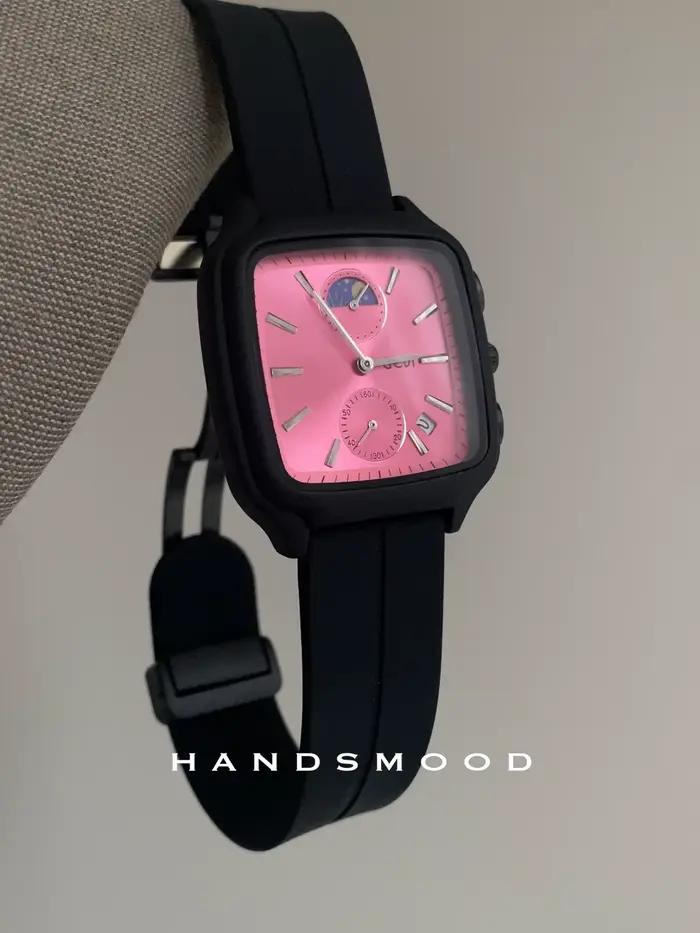 Montre étanche rose en laiton avec bracelet en silicone pour femmes, résistante à l'eau, élégante et moderne, idéale pour les occasions spéciales et quotidiennes