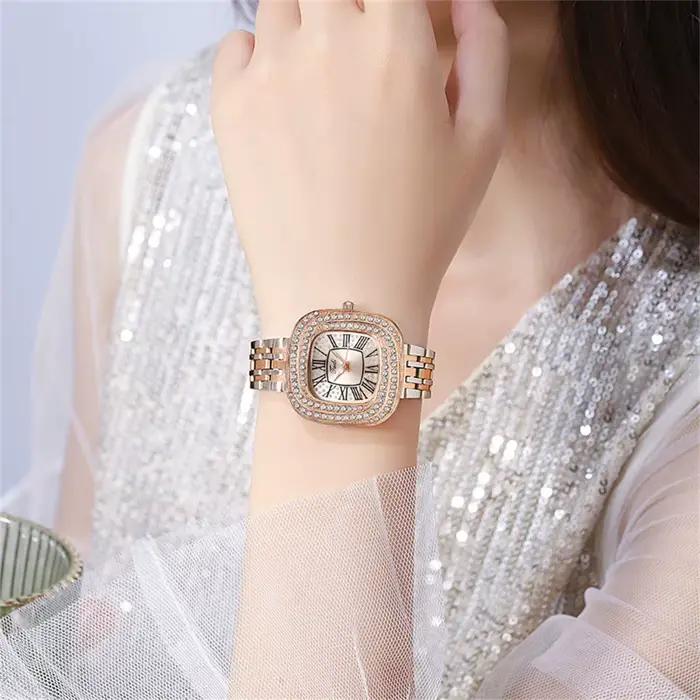 Montre à quartz carrée en acier inoxydable pour femme