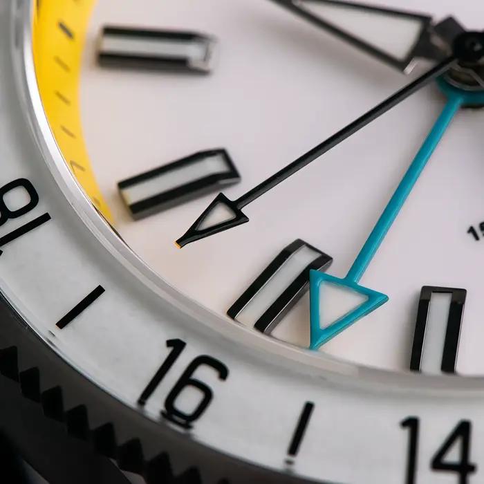 Nouvelle montre automatique pour homme mouvement suisse à Quartz BGW9 lunette lumineuse 4 broches GMT 150 mètres