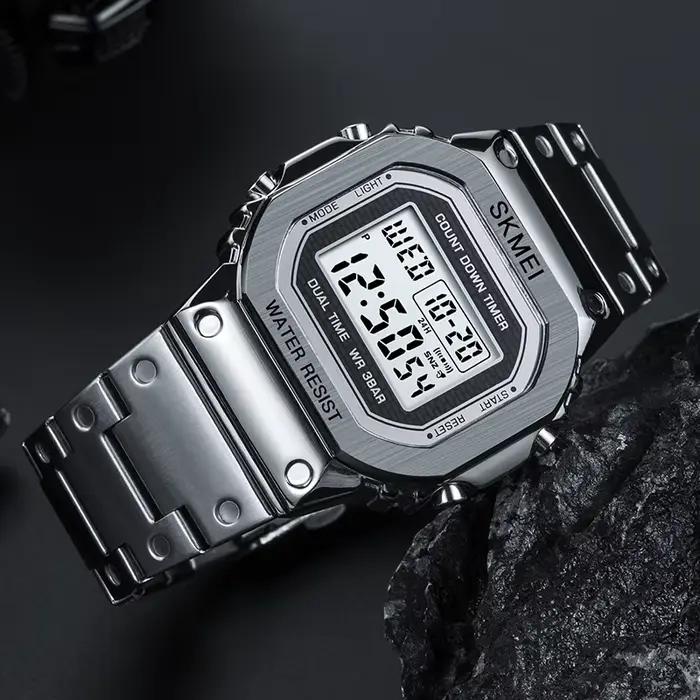 Montre numérique résistante aux chocs pour homme, avec alarme, chronomètre et affichage LED pour entraînements et événements formels