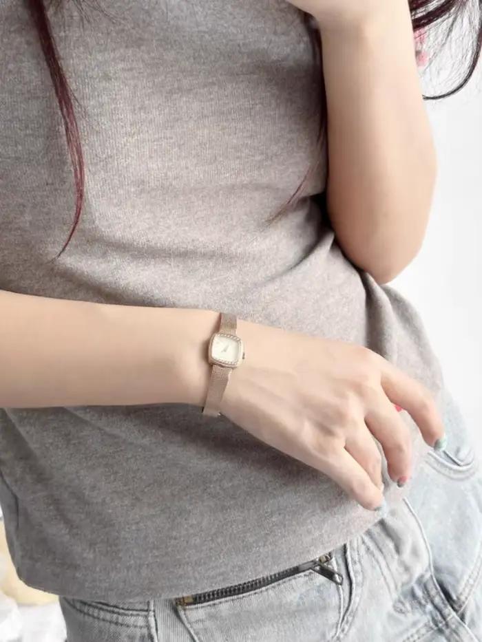 2025 nouvelle montre pour femme Vintage plaqué or luxe Noble cadeau pour les amoureux
