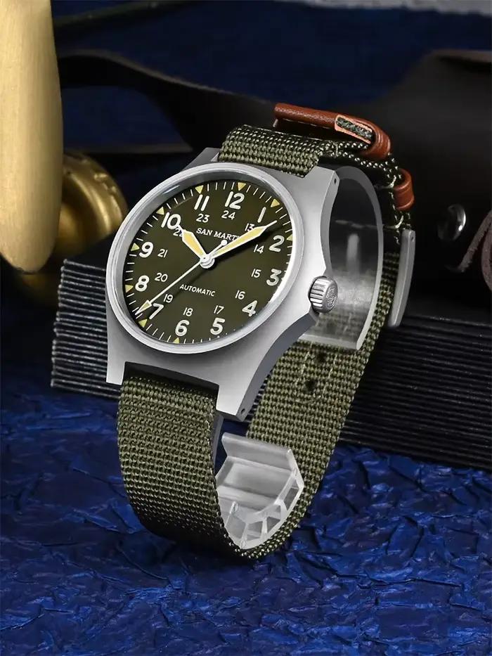 San Martin 38mm NH35 champ montres automatiques pour hommes Montre-bracelet horloge mécanique Simple pilote étanche 10ATM Montre SN0137