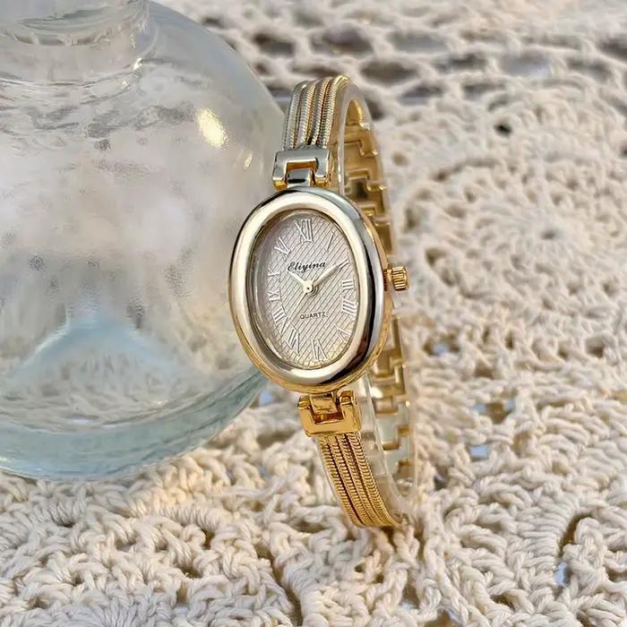 Montre ovale élégante à franges : un trésor vintage délicat pour femmes