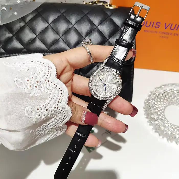 Montre Quartz Strass Cristal Élégante Femme Occasions Spéciales Casual Chic Blanc Brun Rouge