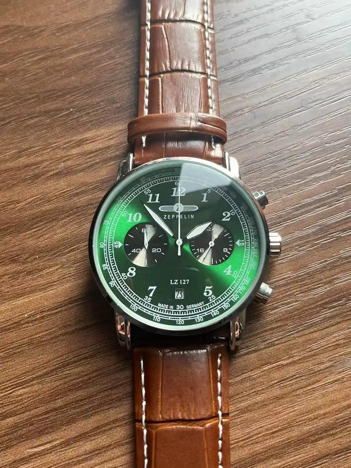 Montre-bracelet automatique Zeppelin 2025