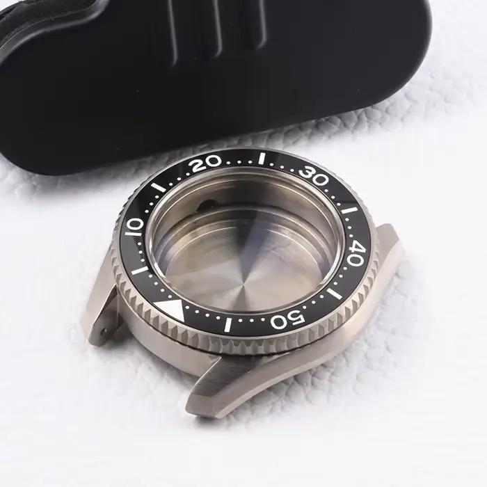 Boîtier de montre en titane MM300