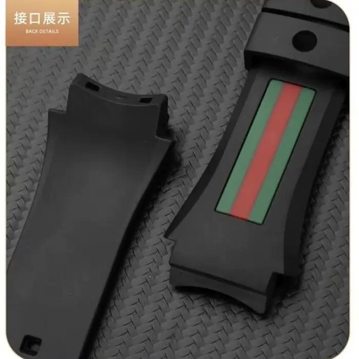 Pour Gucci YA137/YA137107A Bracelet de montre en caoutchouc dédié Port saillant étanche homme noir 29-21mm