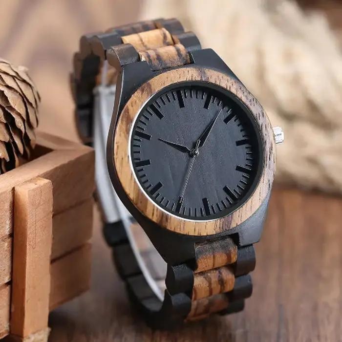 Montre-bracelet personnalisée homme bois naturel quartz style casual design unique cadeau homme occassions spéciales
