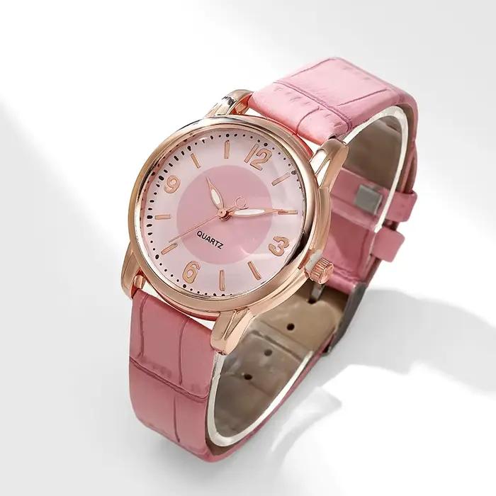 Montre classique pour femme à cadran bicolore