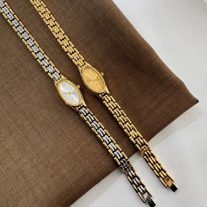 2025 nouveau style vintage étanche artistique quartz lumière luxe montre pour femme en acier