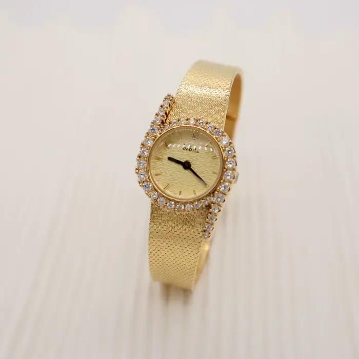 Montre Médiévale Vintage en Diamant pour Femme