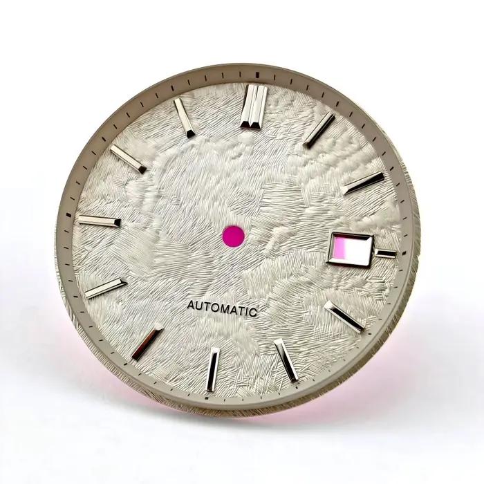 Cadran de montre à motif rose chaud de 33