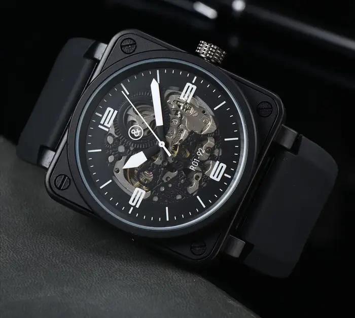 Montre mécanique automatique homme élégante avec bracelet en cuir marron et caoutchouc noir pour toutes occasions