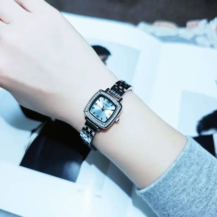Montre carrée SUNMATE en alliage avec bracelet en acier inoxydable résistante à l'eau pour femmes occasions spéciales haute qualité quartz style fashion casual
