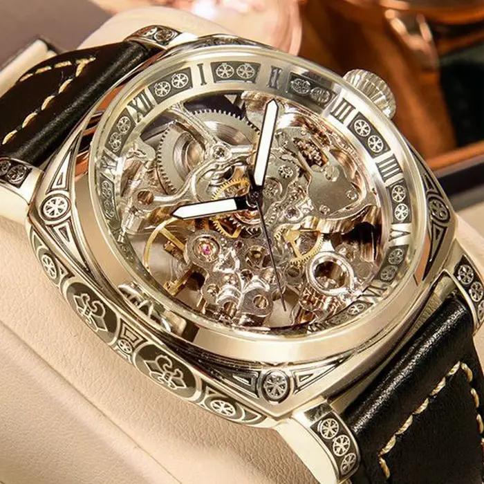 Montre mécanique creuse à tourbillon automatique en alliage de zinc noir pour homme style d'affaires élégante à offrir pour occasions spéciales