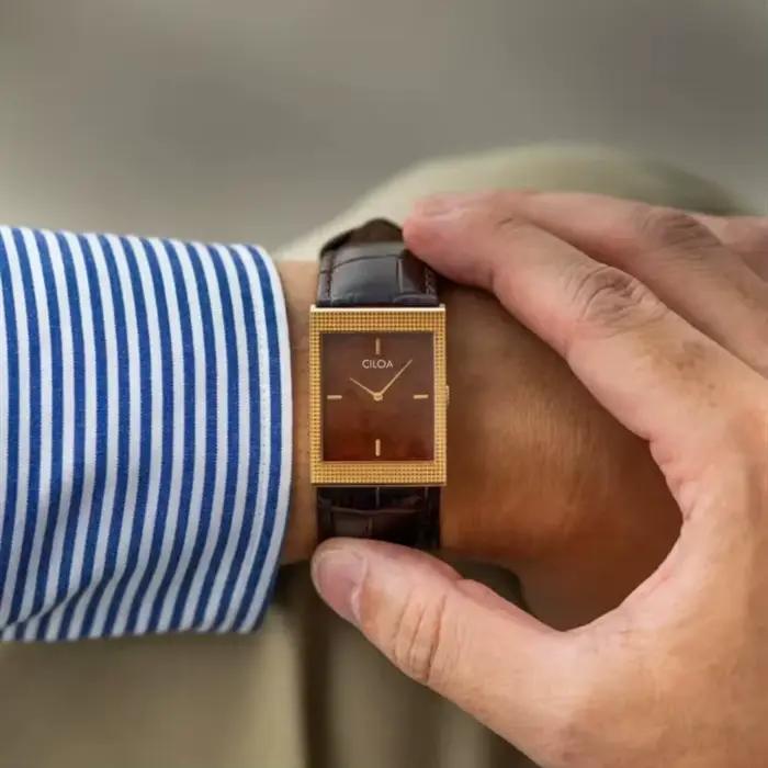 Montre-bracelet homme quartz carrée résistante à l'eau pour hommes occassions spéciales carrière sportive