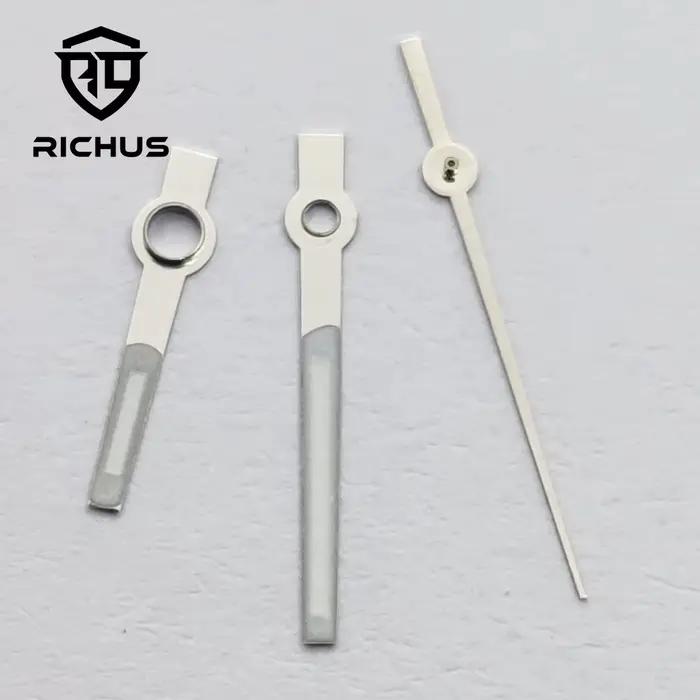 RICHUS RONDA 515 aiguilles de montre argent