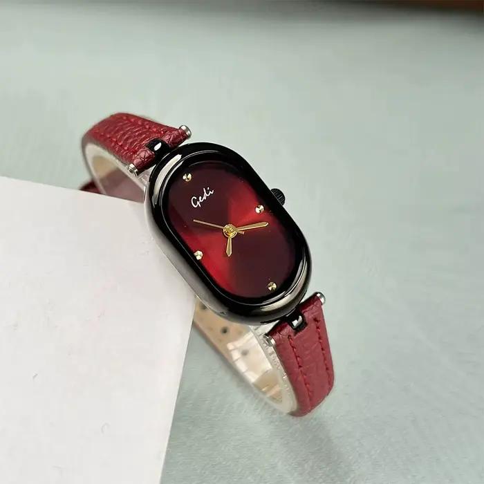 Montre Femme GEDI Ovale Minimaliste Élégante Bracelet en Cuir Quartz Vintage