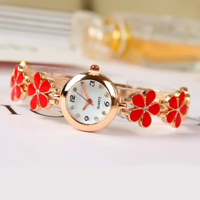 Montre à quartz élégante pour femme : design floral noir et rose - Idée cadeau parfaite pour toutes les occasions