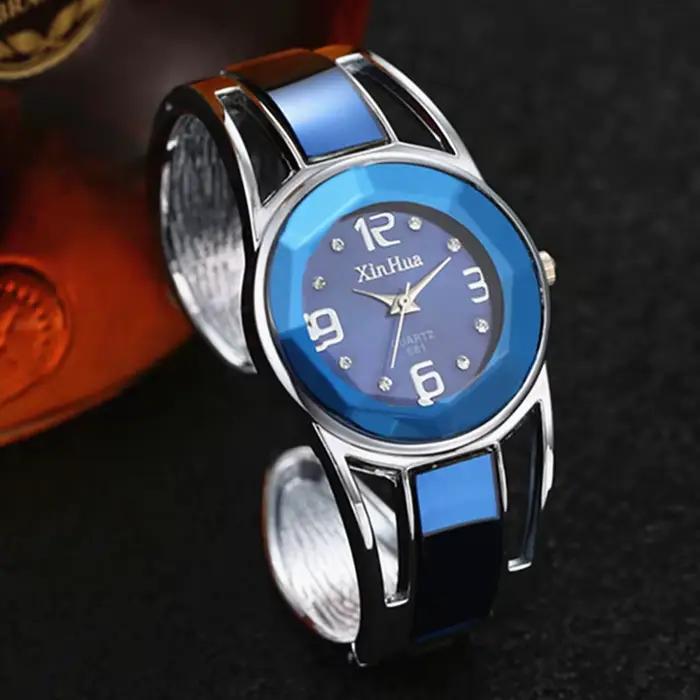 Femmes élégant Bracelet montre-Bracelet Quartz femme exquis