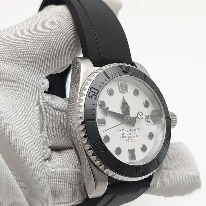 Montre de plongée pour homme