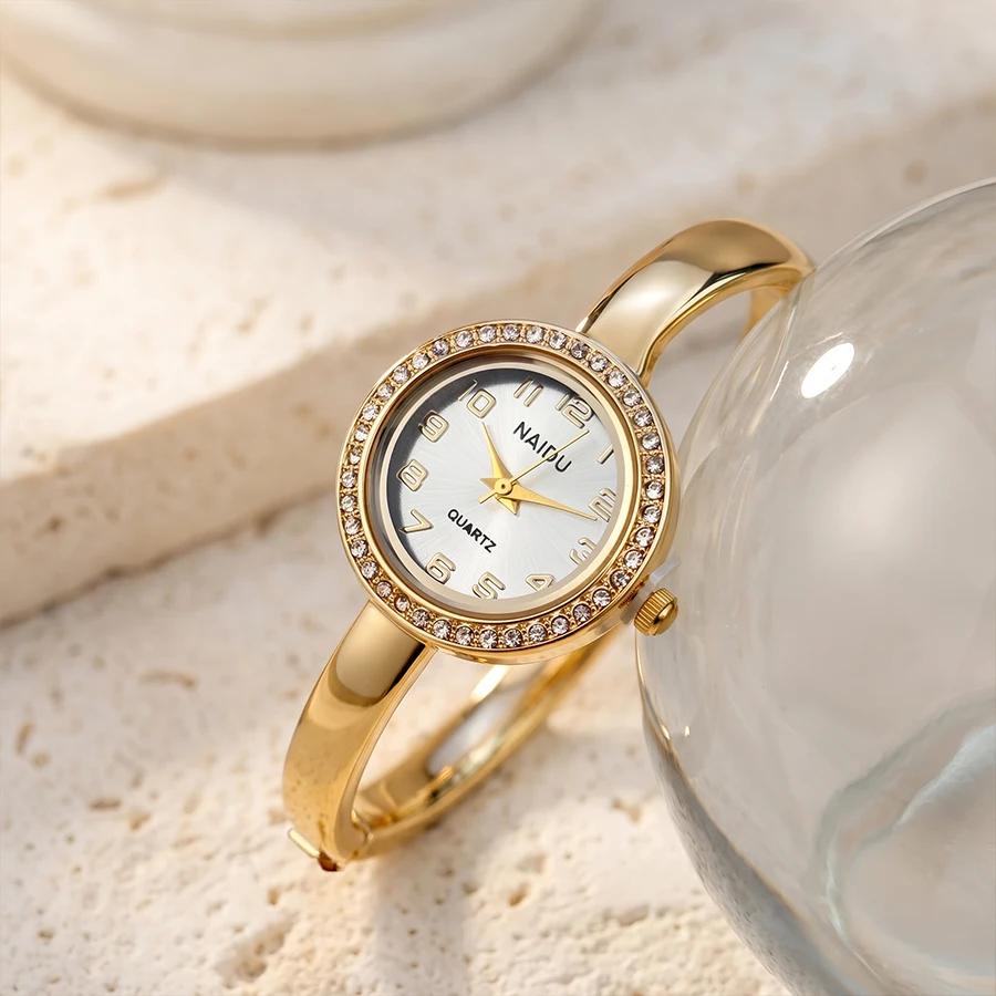 Petite montre pour femme : cadran rond serti de diamants, bracelet fin, montre-bracelet délicate pou