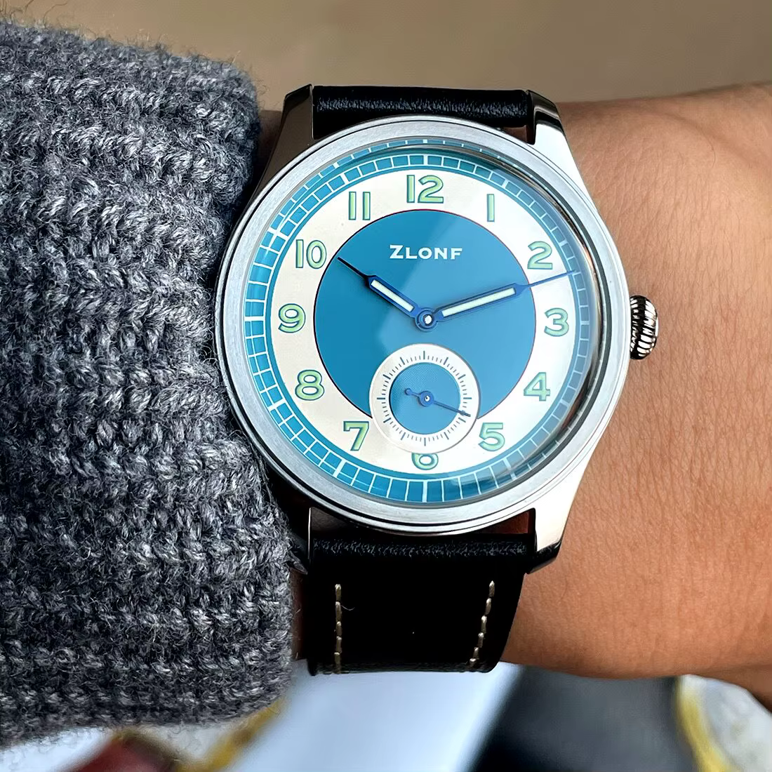 Montre pour homme de style vintage, cadran bleu, diamètre de 38 mm, mouvement mécanique à remontage manuel, étanche.