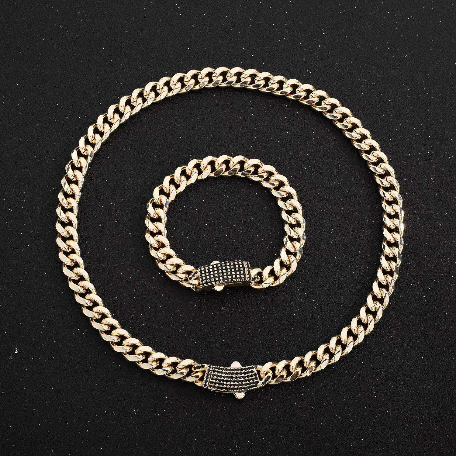 Bracelet et collier de luxe Monaco en zircon blanc bijoux en laiton 14k chaîne Monaco décoration diamants noirs et blancs bijou unisexe pour femmes et hommes occasions spéciales