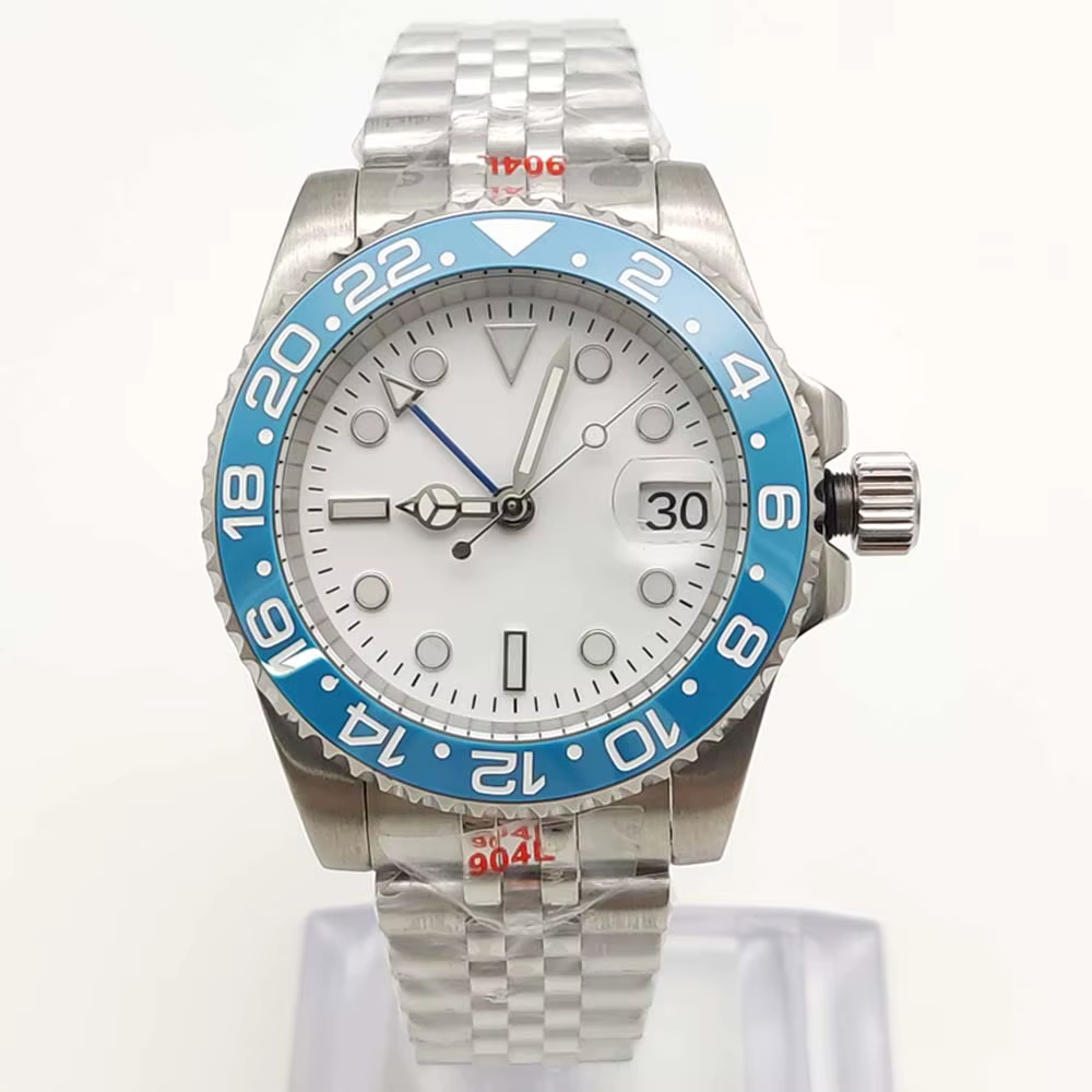 Parnsrpe 2026 Nouvelle Montre MingZhu GMT-Master II 3804 Style GMT de Luxe Cadran Blanc Lunette Bleue Saphir Acier 316L Date